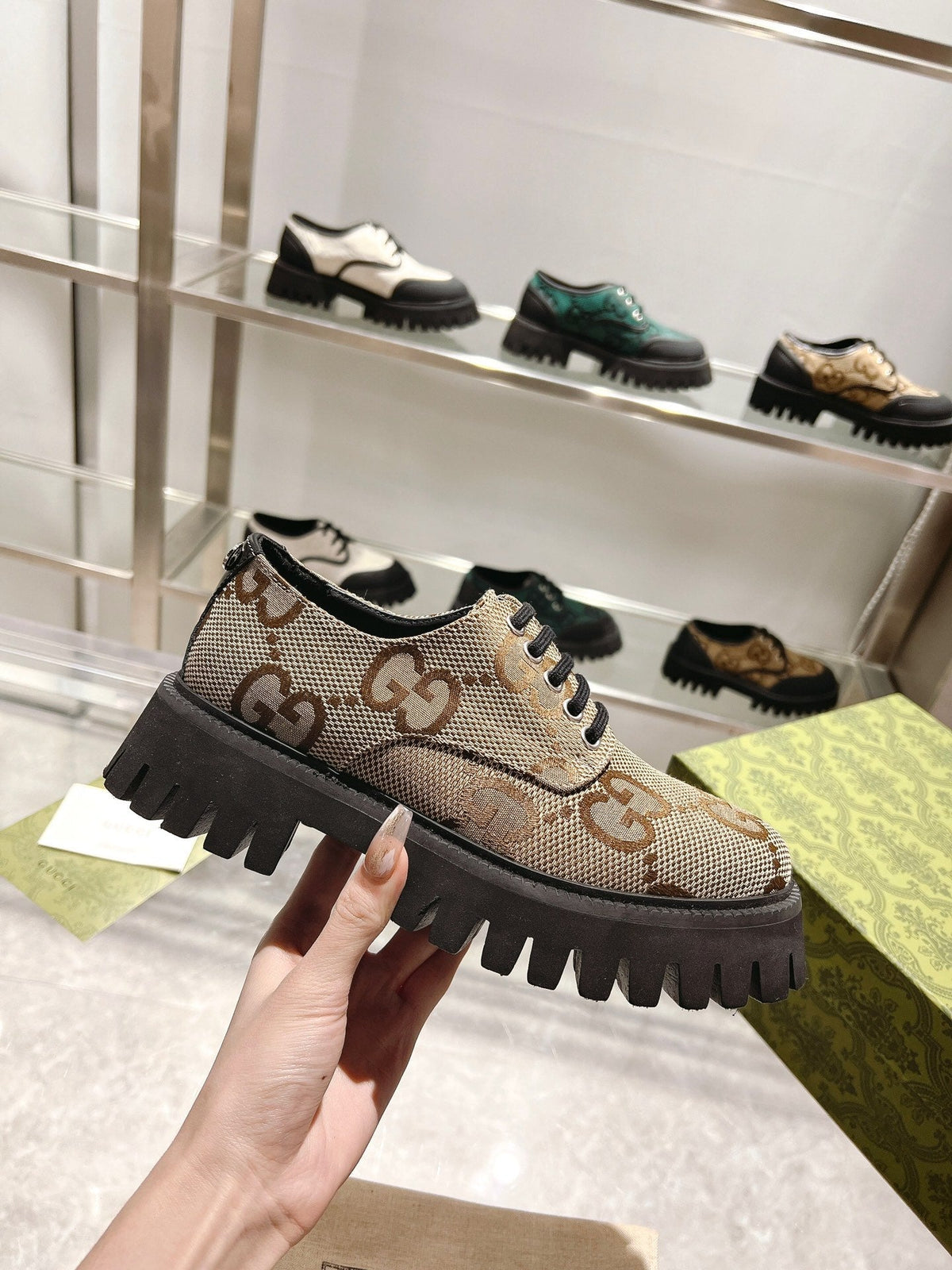 GUCCI 26S LACE-UP SHOES IN BEIGE GG CANVAS STYLE 2