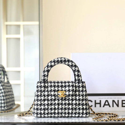 CHANEL 25S KELLY BAG 19 CM IN BLACK MIX WHITE TWEED WITH GOLD HARDWARE