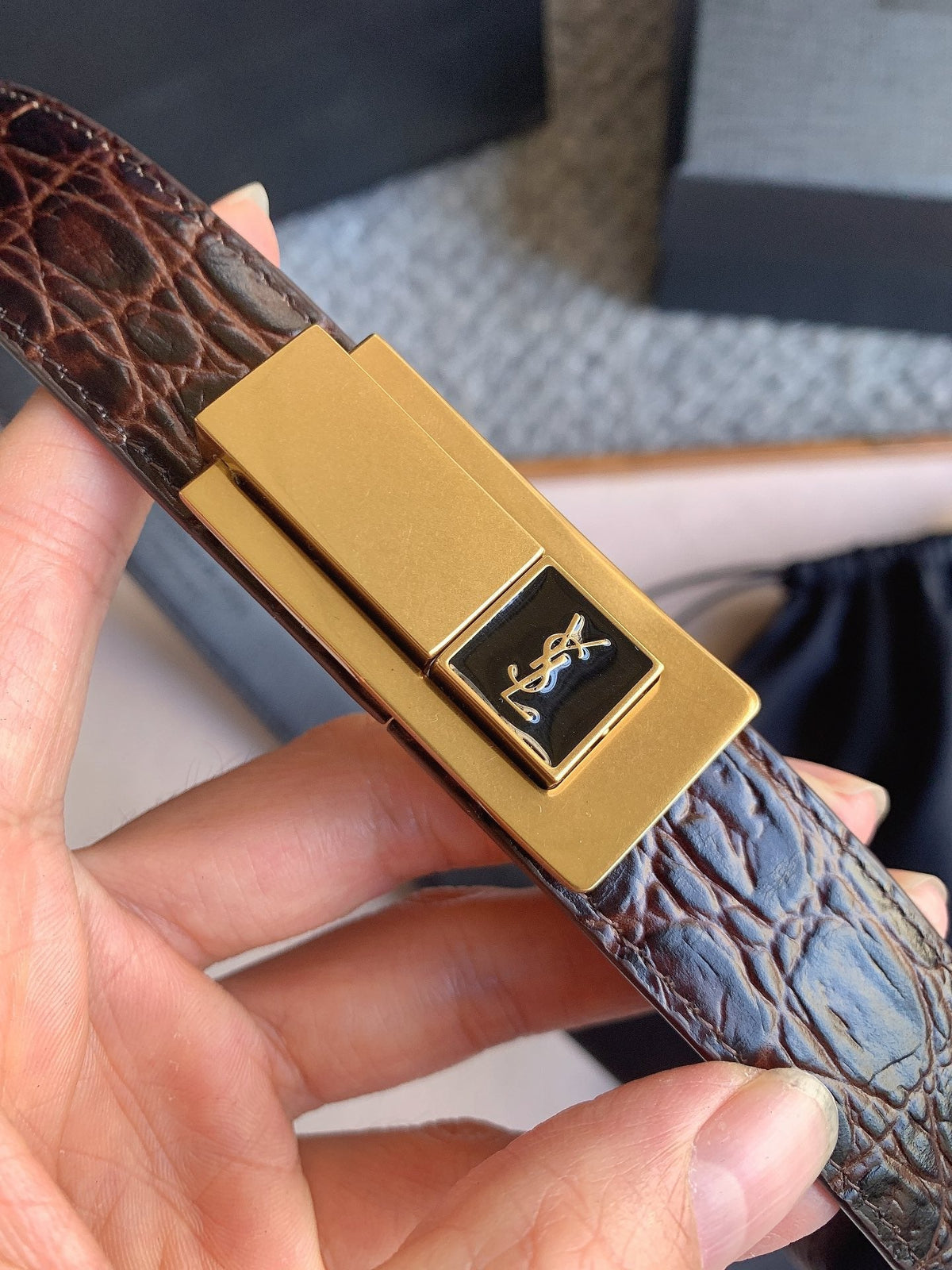 YSL 25S BELT 24 MM IN DARK BROWN EMBOSSED CALFSKIN 529686 mysite