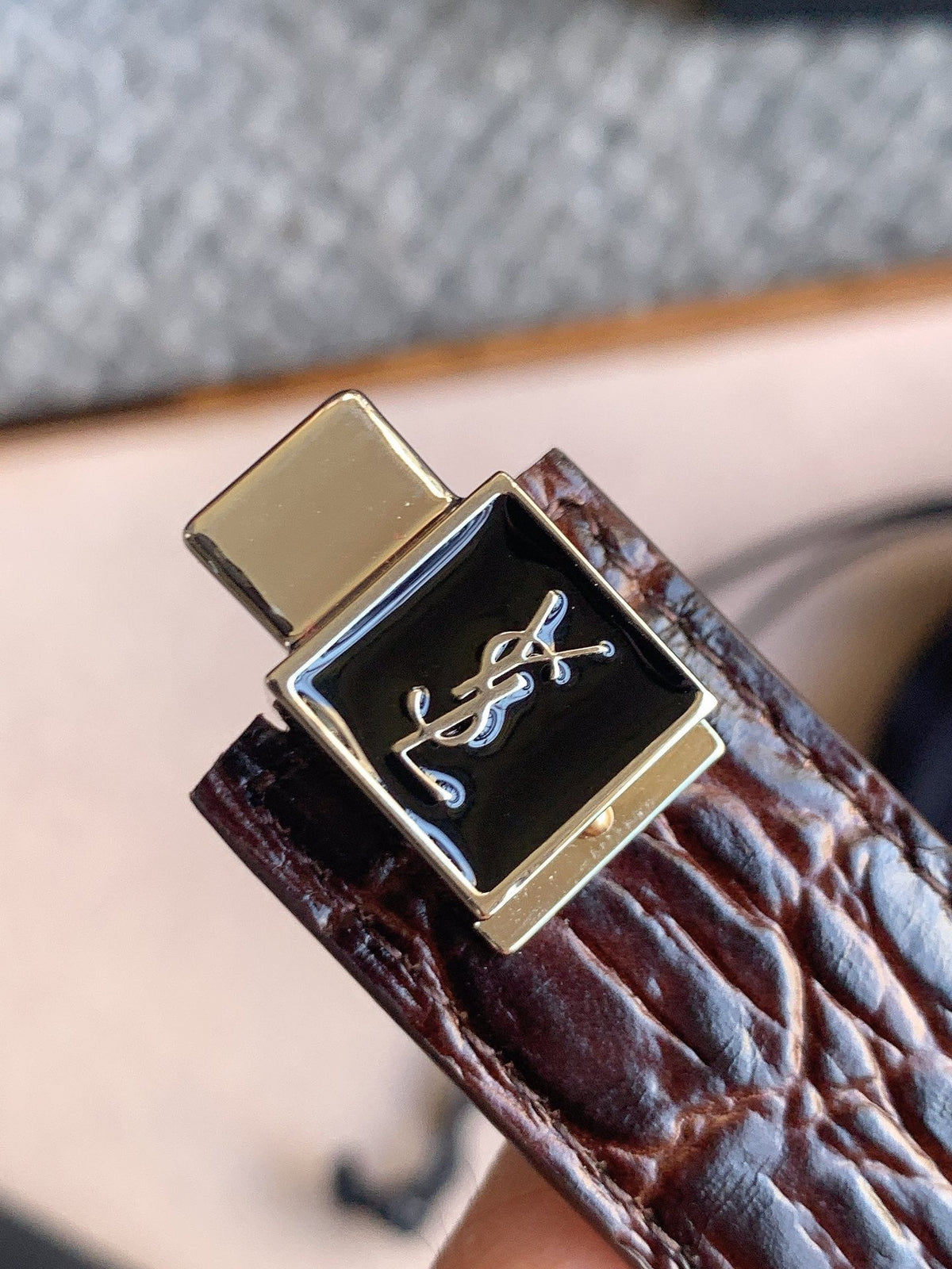 YSL 25S BELT 24 MM IN DARK BROWN EMBOSSED CALFSKIN 529686 mysite