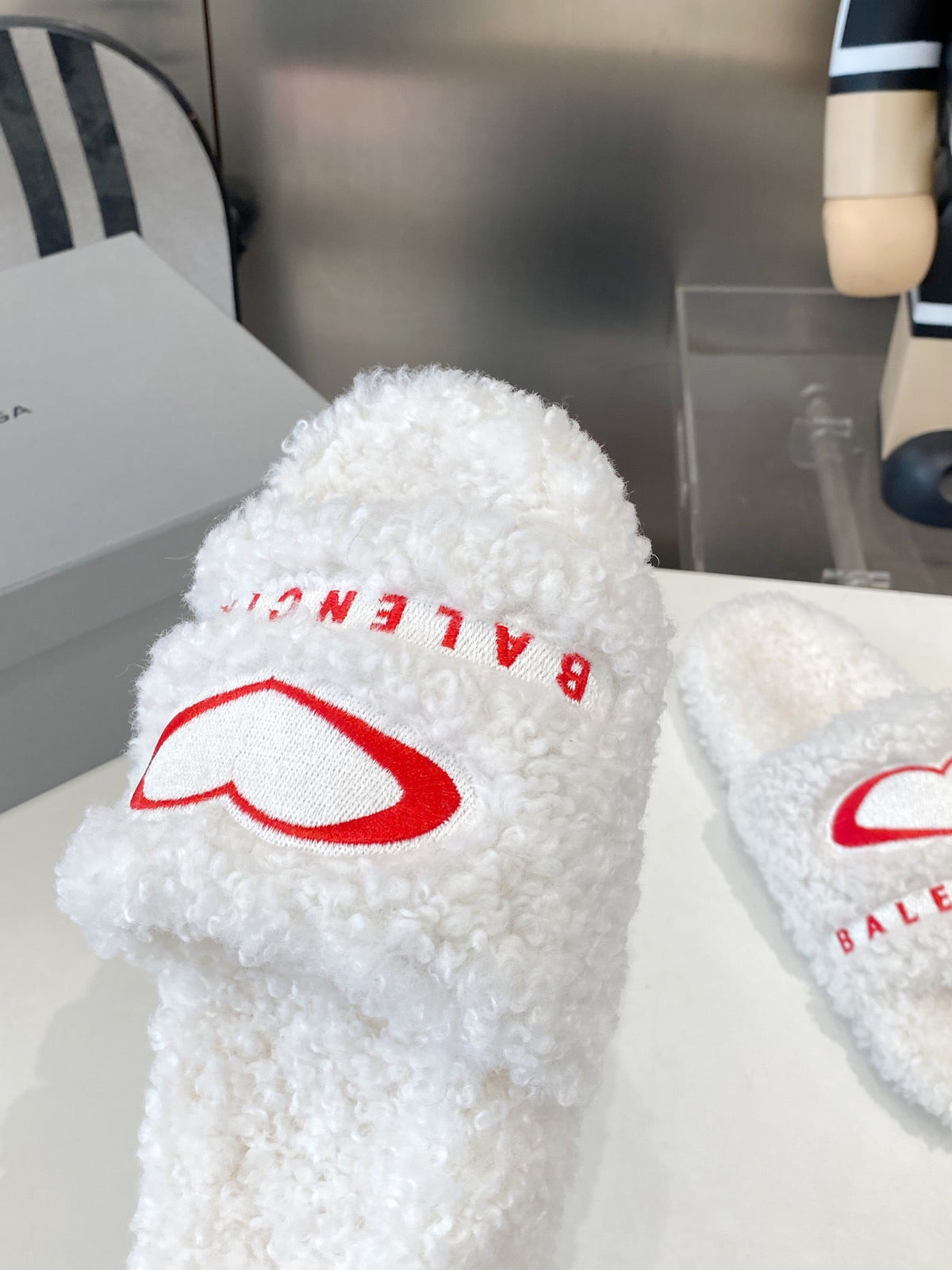 BALENCIAGA 25S FLAT SLIPPERS IN WHITE WOOL