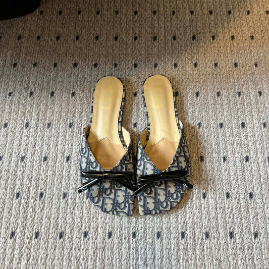 DIOR 26S OBLIQUE BOW MULE IN NAVY BLUE JACQUARD CANVAS