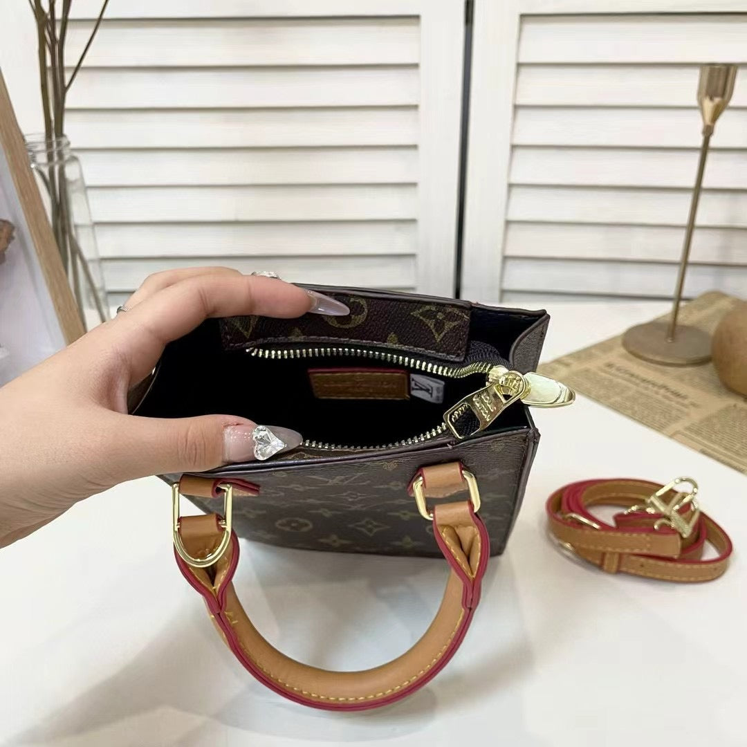 Keychain phone bag crafted by a celebrity designer mysite