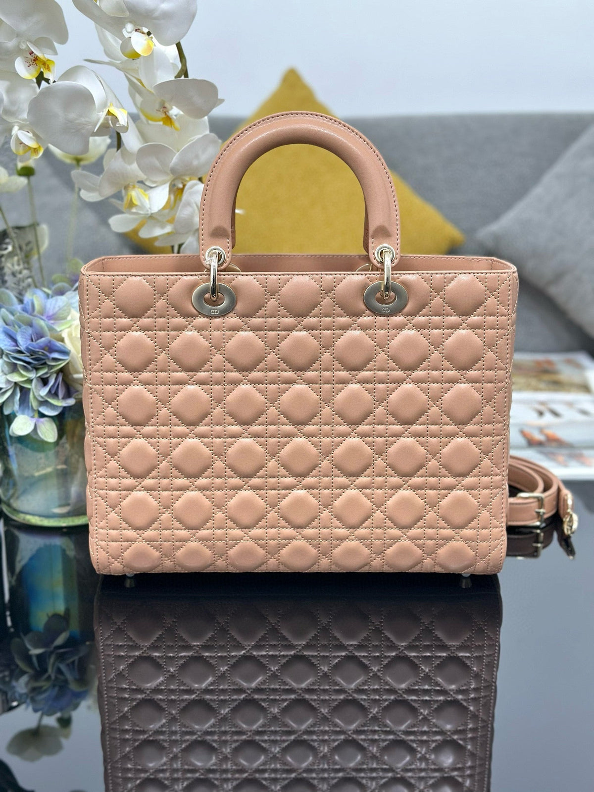 LARGE 32 LADY BAG IN PEACE LAMBSKIN WITH GOLD HARDWARE