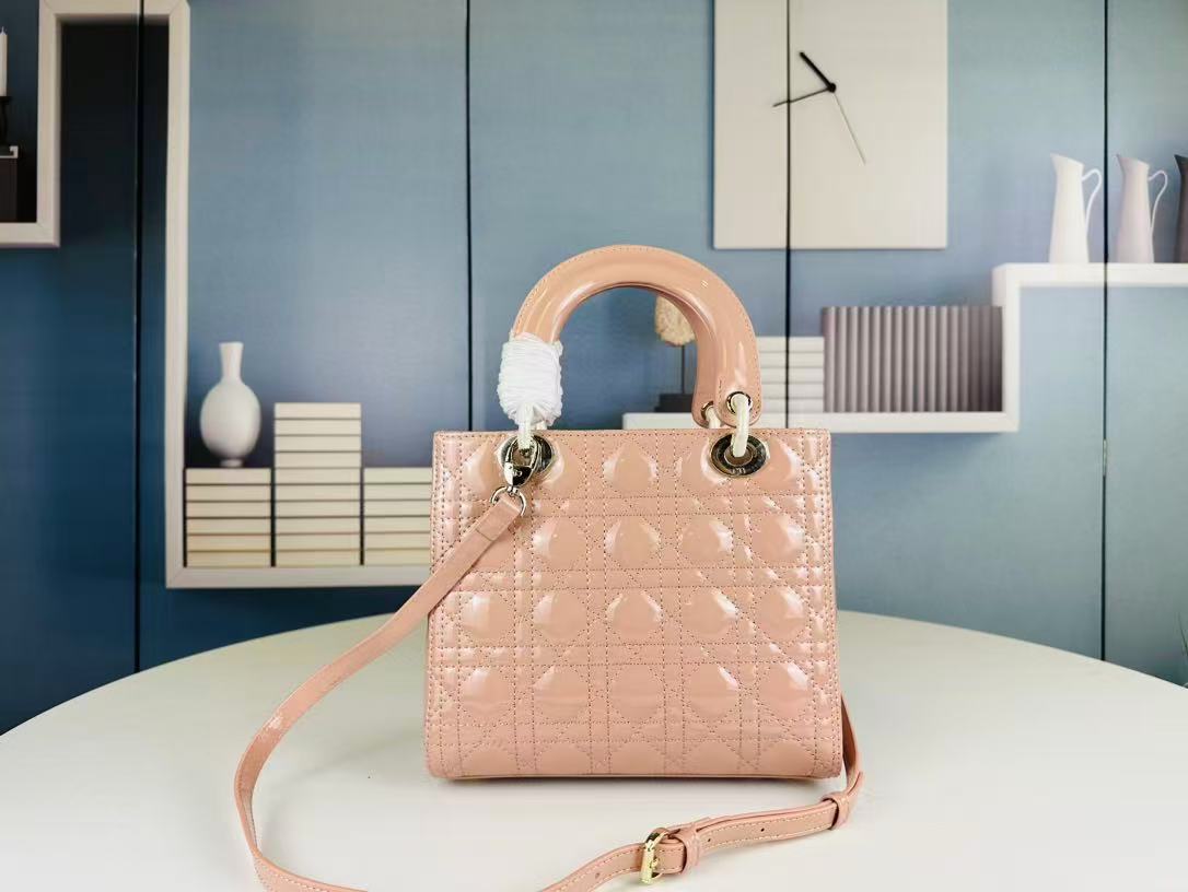 LADY BAG 24 BEIGE PATENT CALFSKIN GOLD HARDWARE