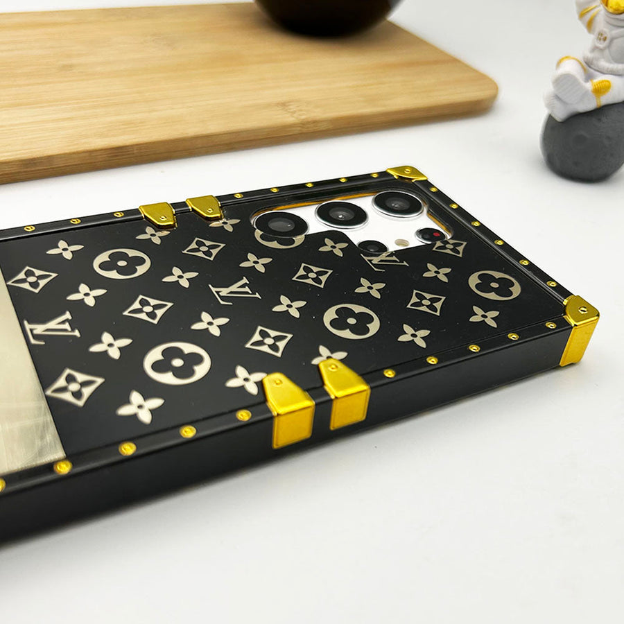 Luxury Branded Trunk Case With Chain For Samsung Galaxy S25/24/23 Series mysite