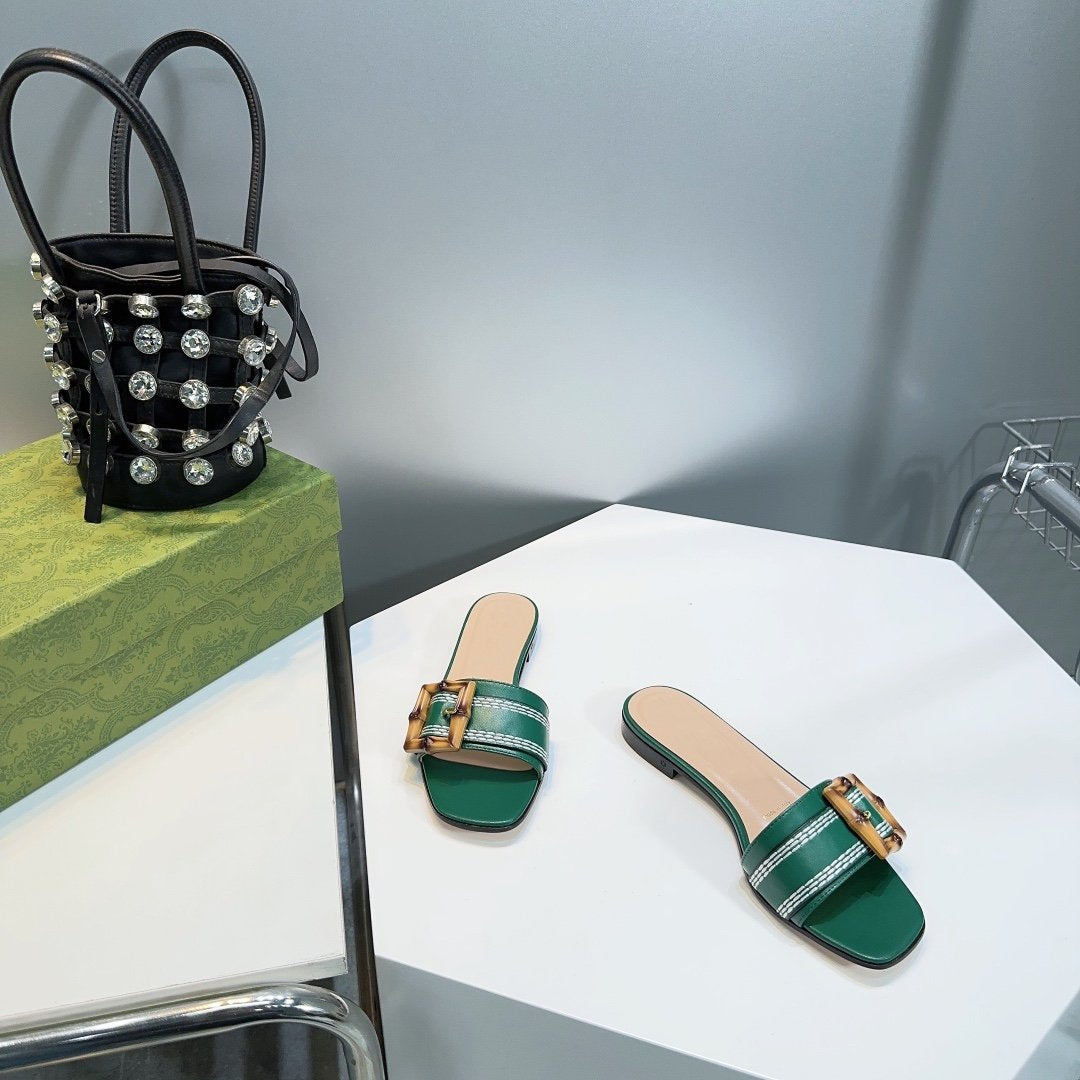 GG BAMBOO BUCKLE FLAT SANDALS GREEN