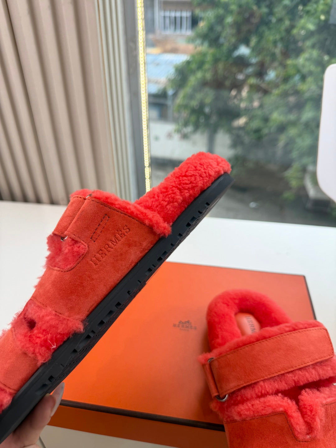 HM 26S SANDAL IN ORANGE RED WOOL AND SUEDE