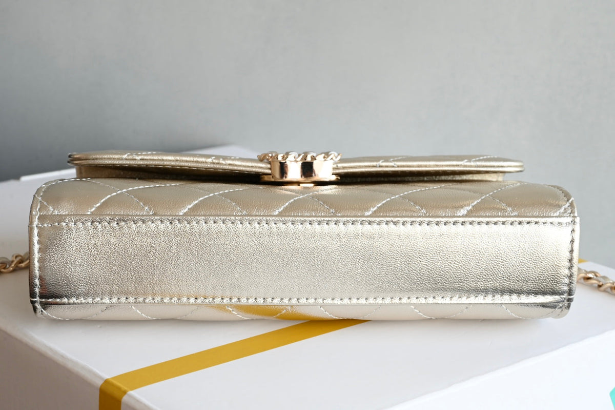 CHANEL 25S KELLY 18 CM IN GOLD LAMBSKIN