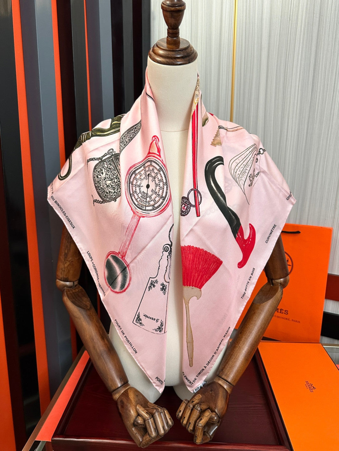 HERMES 26S SCARF 90 IN SILK 492531