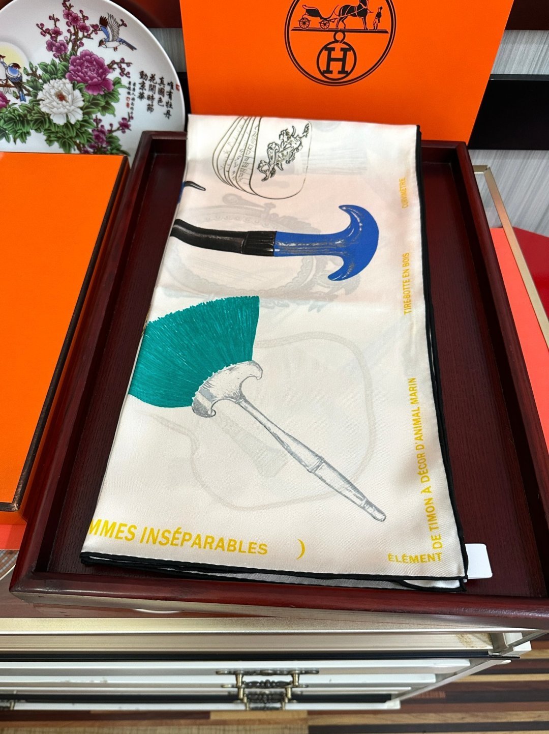 HERMES 26S SCARF 90 IN SILK 492532