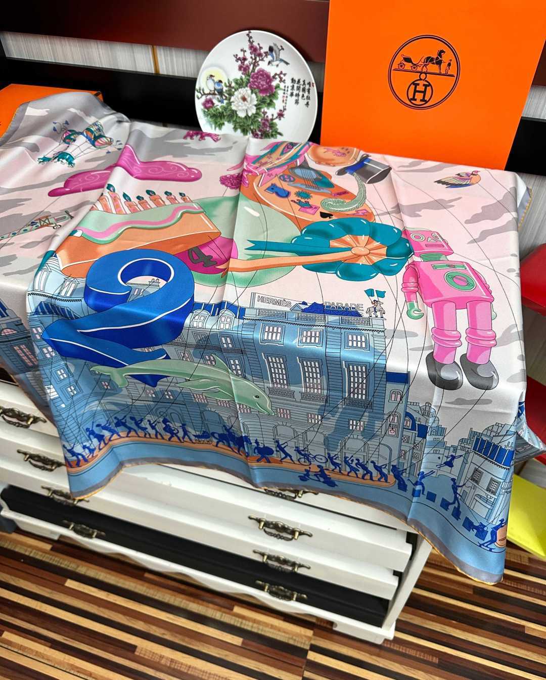 HERMES 26S SCARF 90 IN SILK 496096