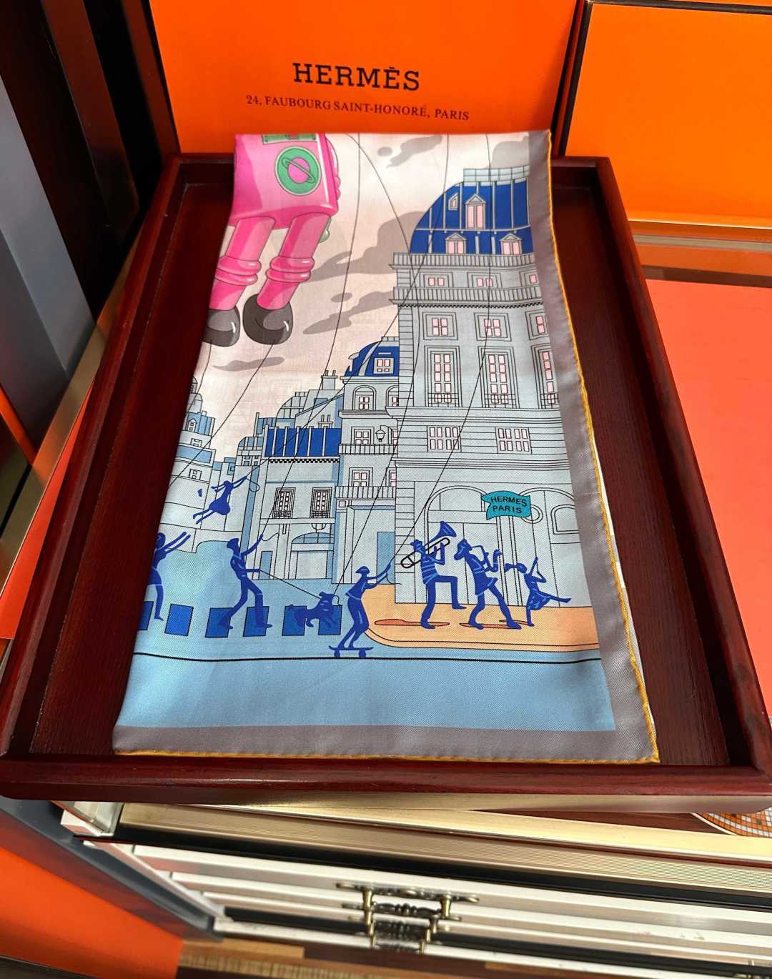 HERMES 26S SCARF 90 IN SILK 496096