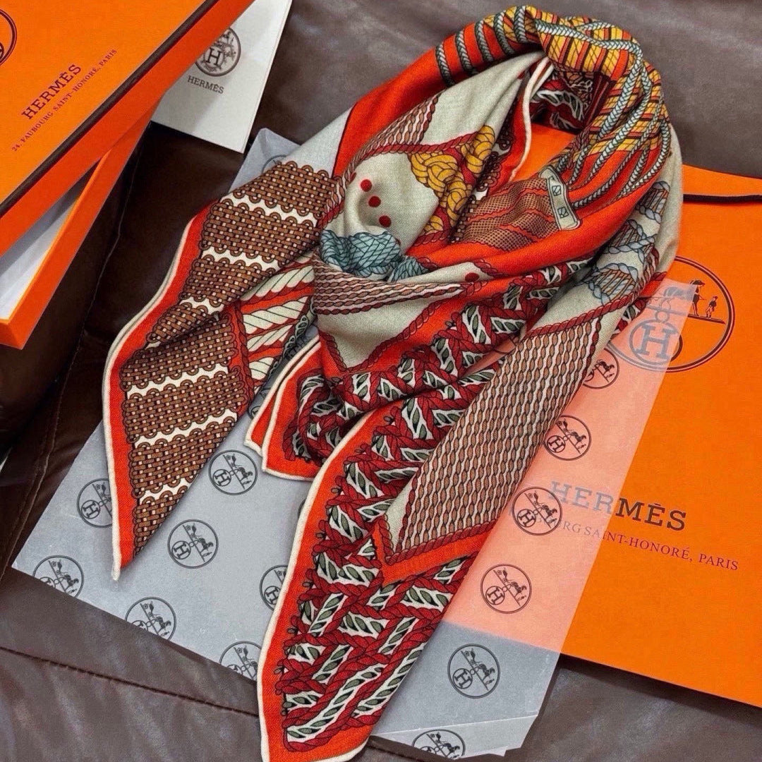 HERMES 26S SCARF 135 IN SILK AND CASHMERE 492302