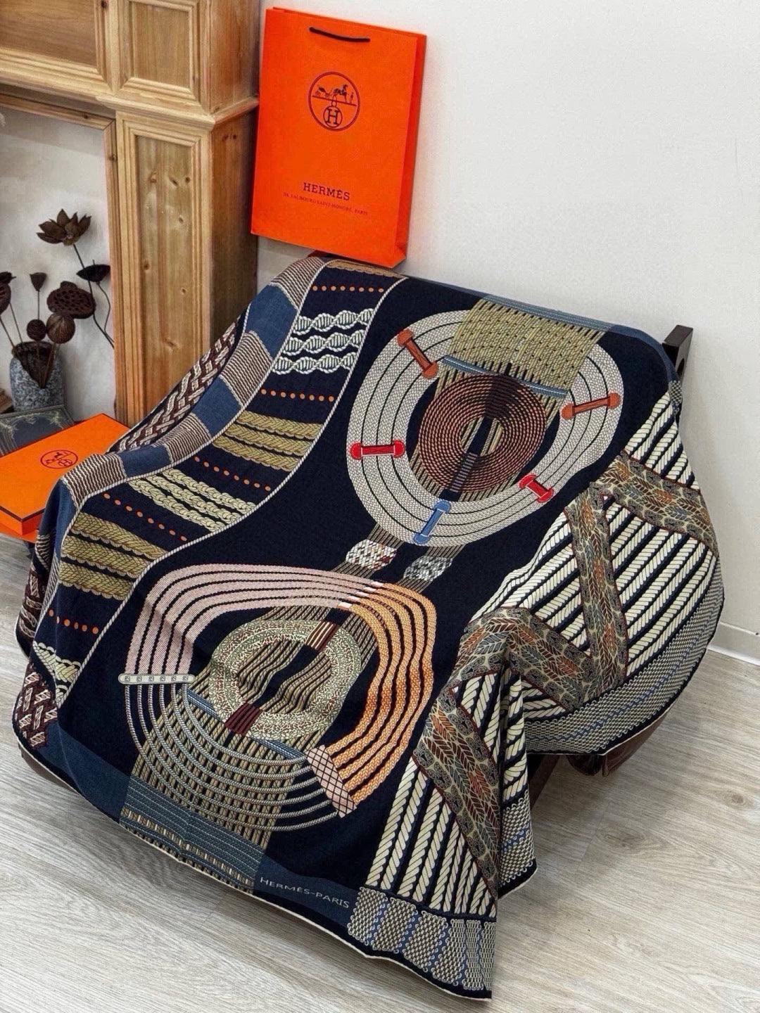 HERMES 26S SCARF 135 IN SILK AND CASHMERE 492303