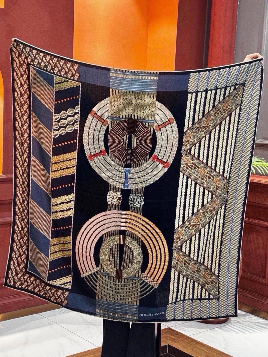 HERMES 26S SCARF 135 IN SILK AND CASHMERE 492303