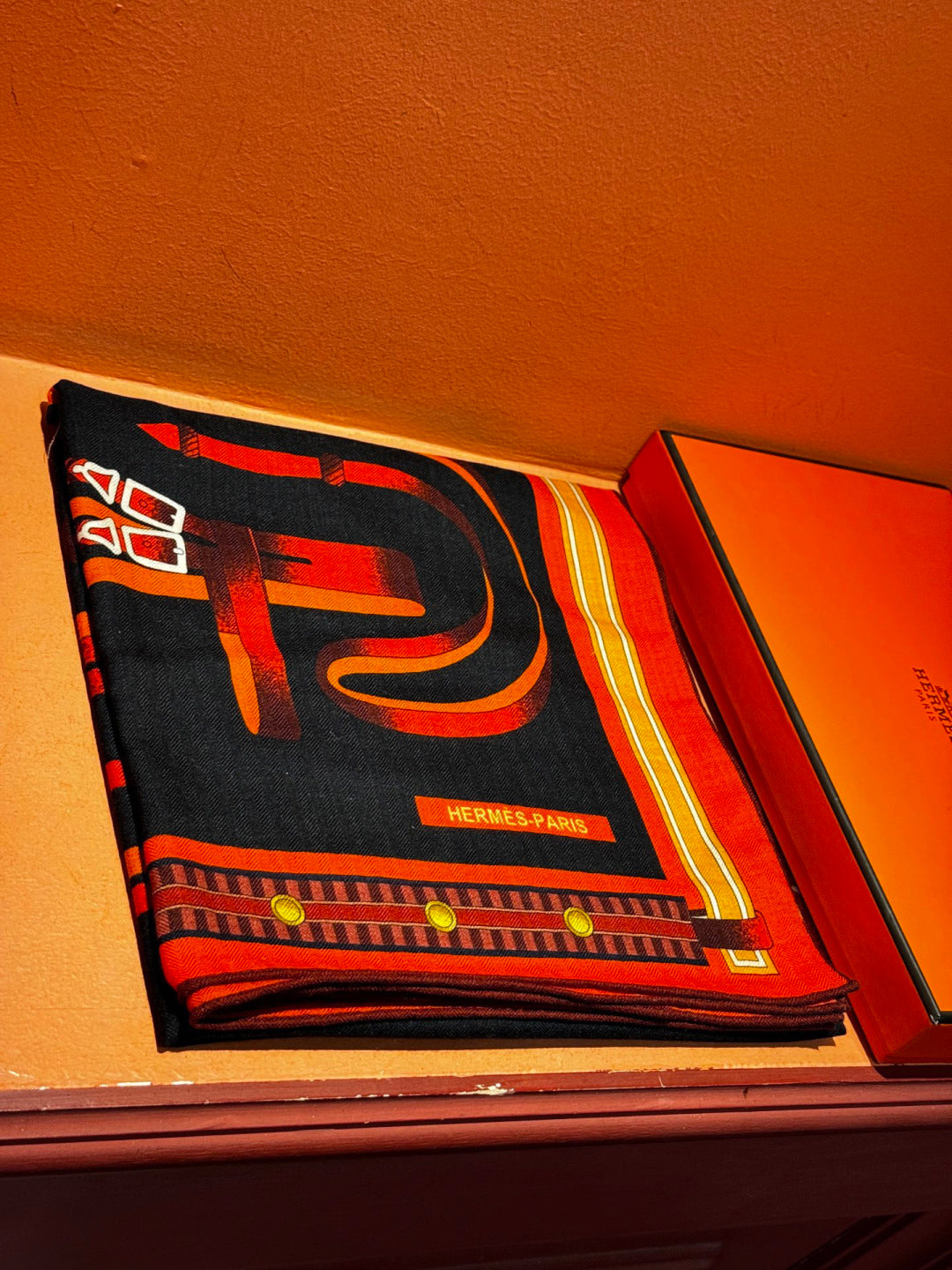HERMES 26S SCARF 140 IN SILK AND CASHMERE 492439