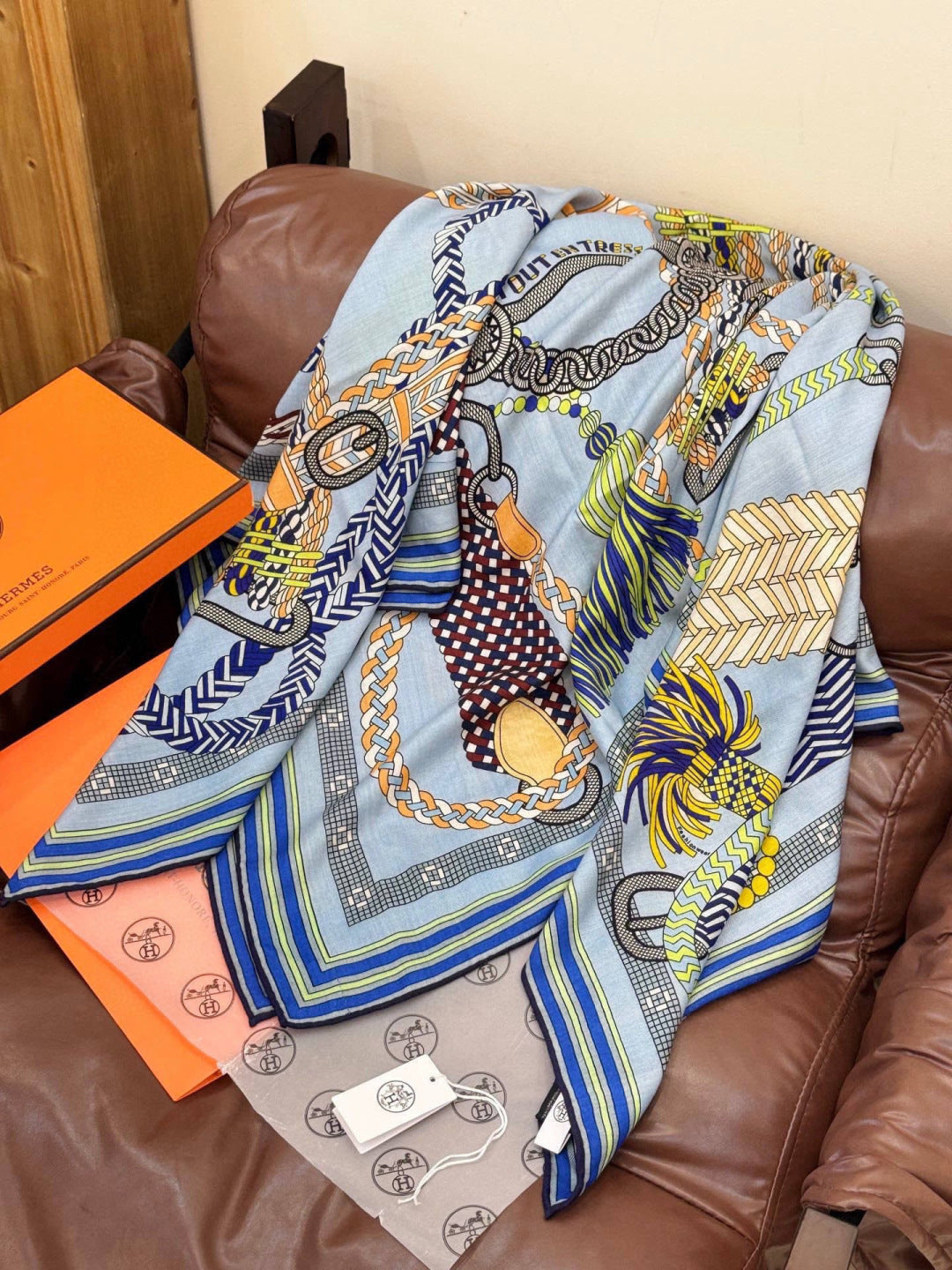 HERMES 26S SCARF 135 IN SILK AND CASHMERE 498491