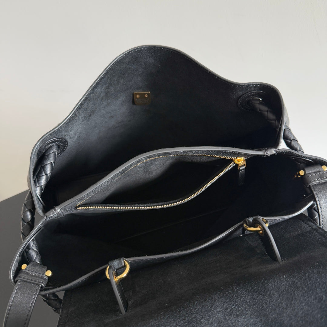 MEDIUM CIAO CIAO 34 IN BLACK CALFSKIN