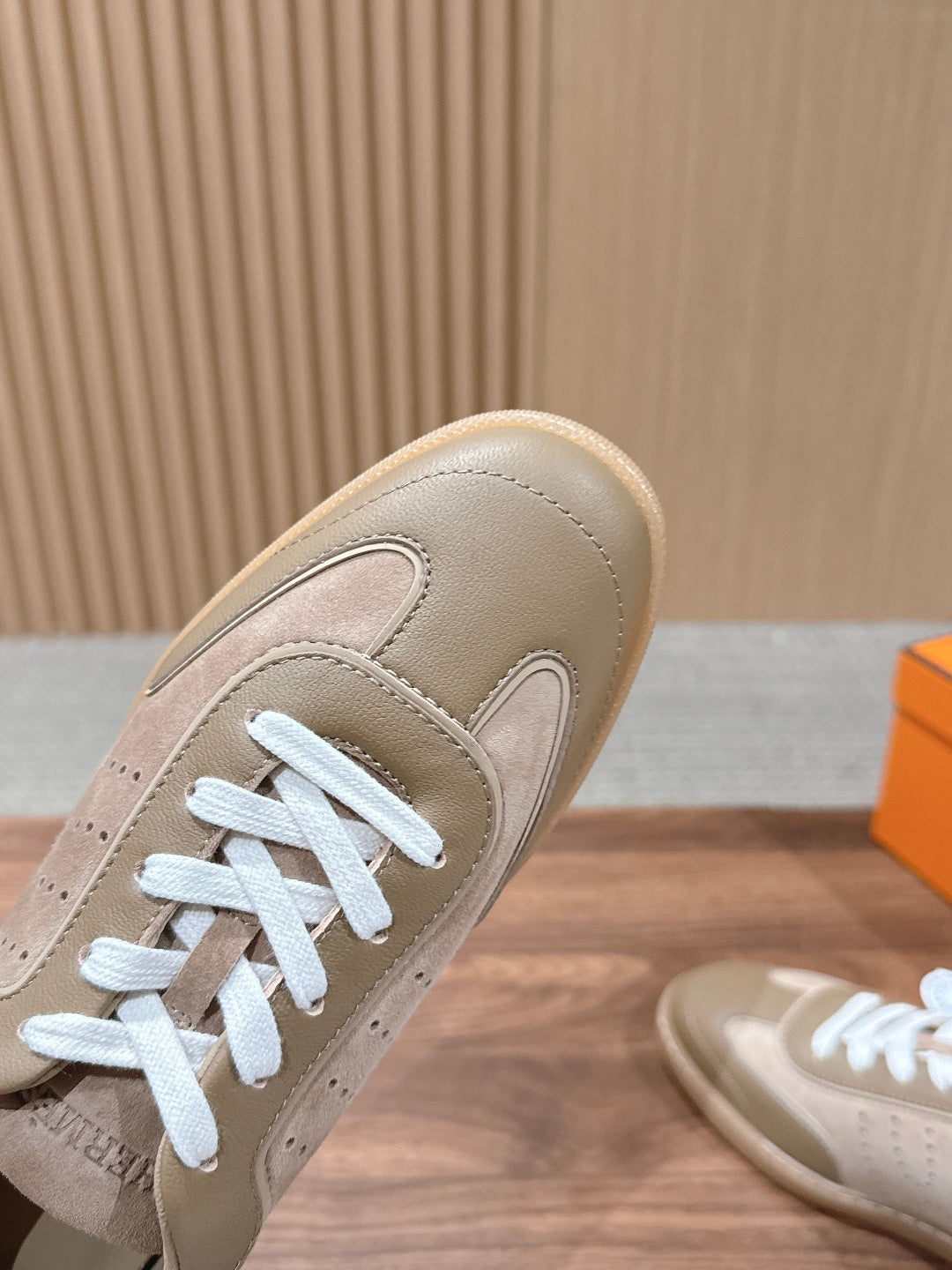 HM 26S GET SNEAKERS IN SAND BEIGE CALFSKIN MIX SUEDE
