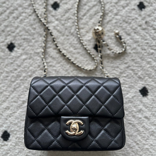 CHANEL 25S CLASSIC FLAP BAG MINI 18 IN BLACK LAMBSKIN WITH GOLD HARDWARE