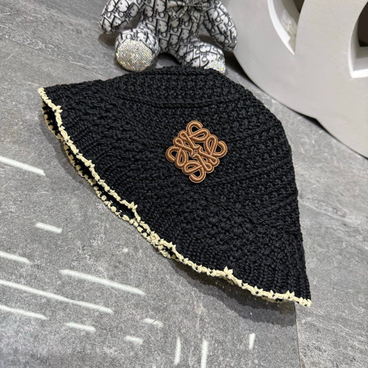 LOEWE 26S CROCHET BUCKET HAT STYLE 229