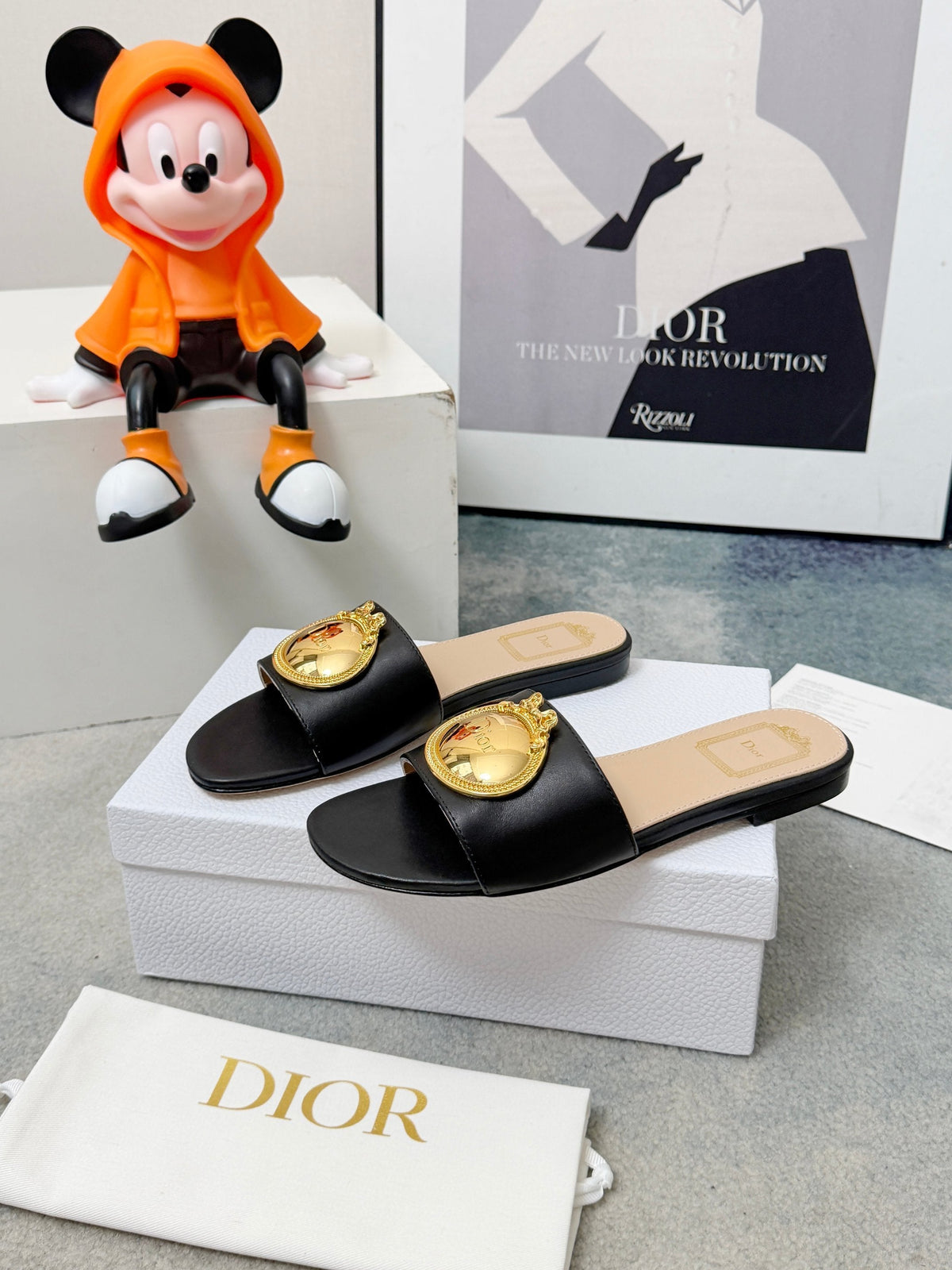 DIOR 26S SANDALS IN BLACK CALFSKIN WITH GOLD HARDWARE