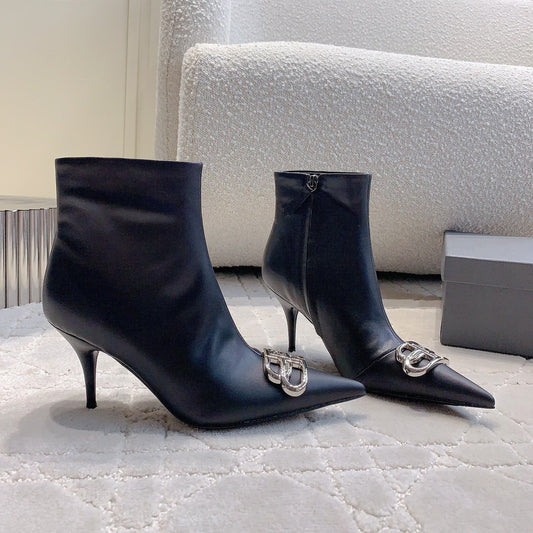 POINTED-TOE HIGH HEEL BOOTS IN BLACK SMOOTH LAMBSKIN