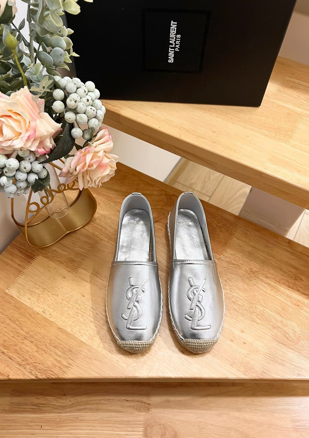 SL YVES EMBOSSED LOGO SLIP ON SILVER CALFSKIN
