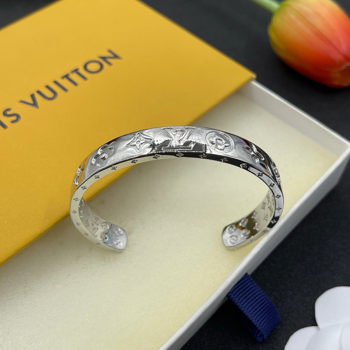 Love Pattern Bracelet mysite