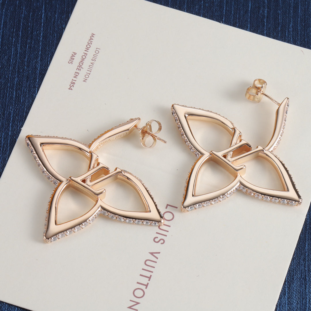 Love Earrings mysite