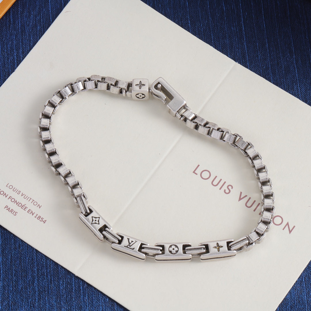 Fancy Love Bracelet mysite