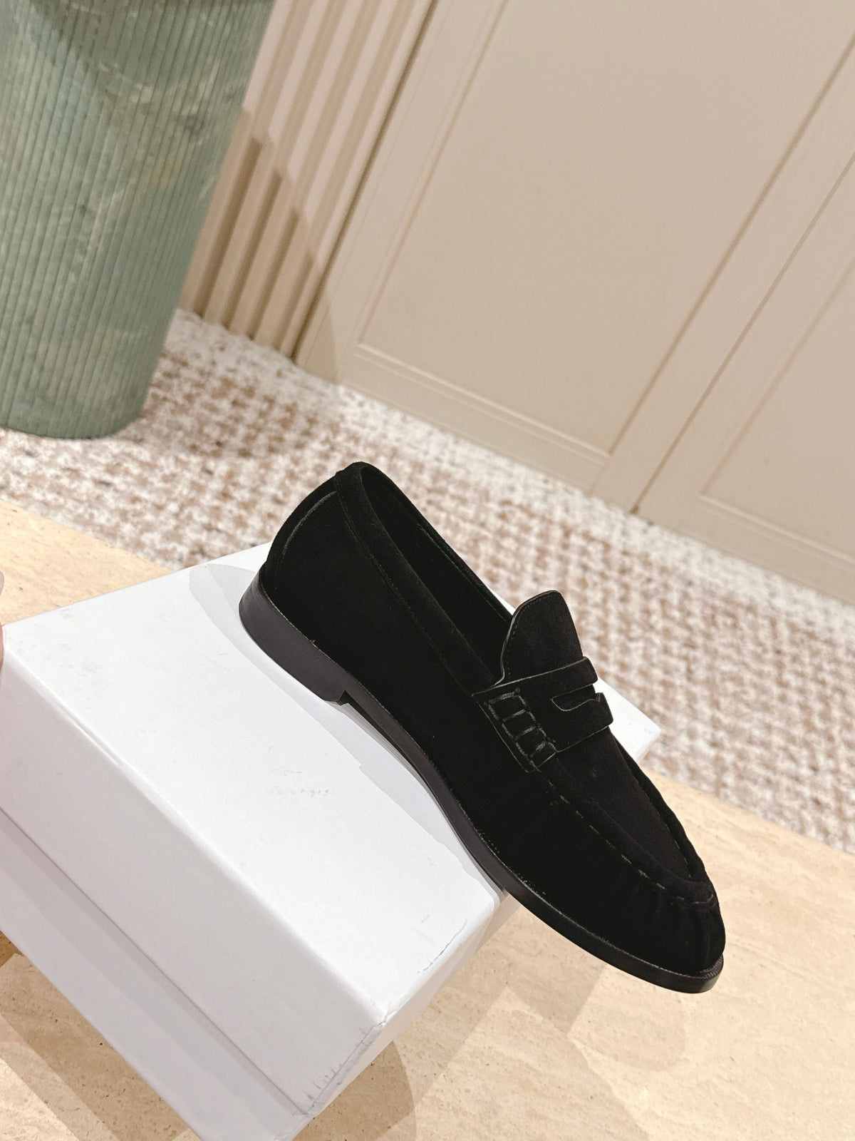 YSL 25S SAINT LAURENT LOAFERS IN BLACK SUEDE WITH SMALL LOGO
