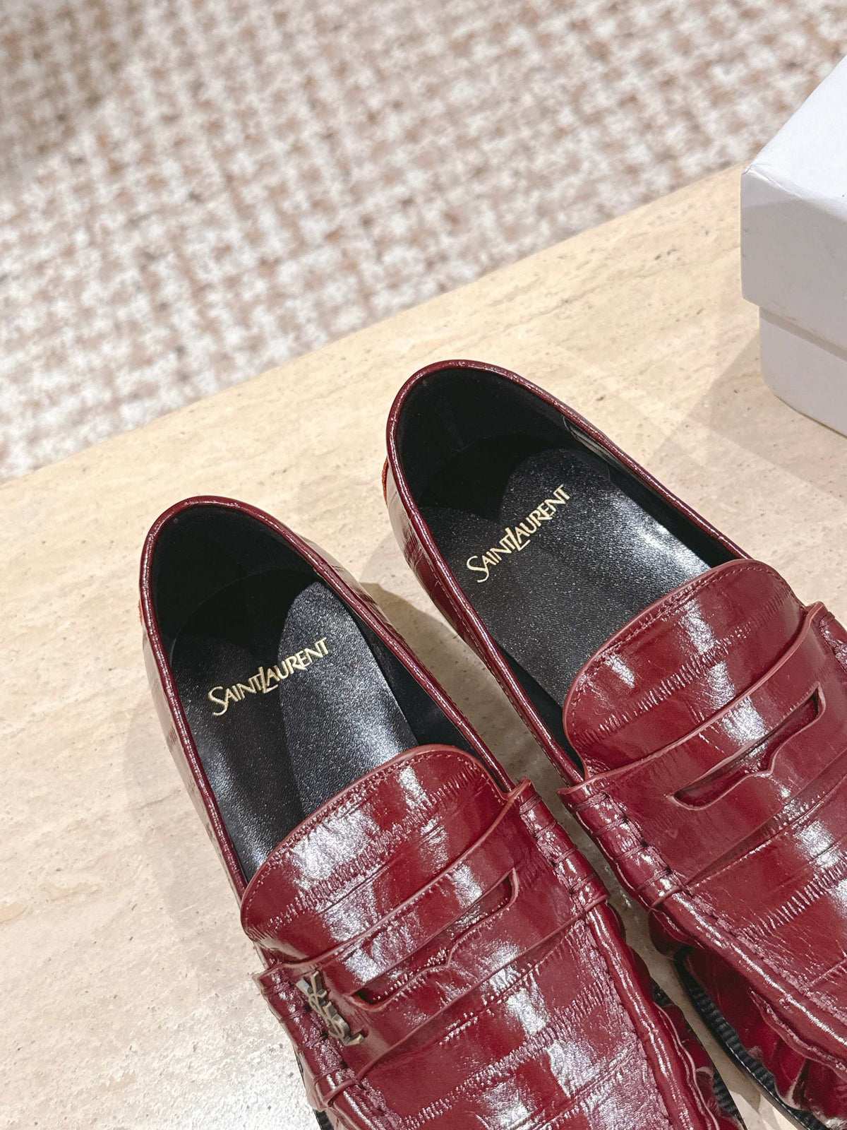 YSL 25S SAINT LAURENT LOAFERS IN DARK RED GLOSSY CALFSKIN WITH SMALL LOGO