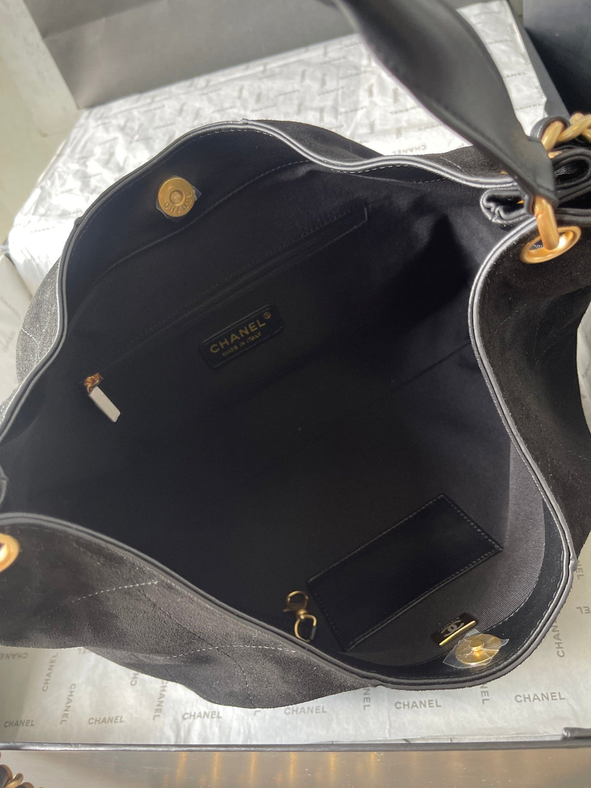 CHANEL 25S HOBO BAG 33 IN BLACK SUEDE GOLD HARDWARE