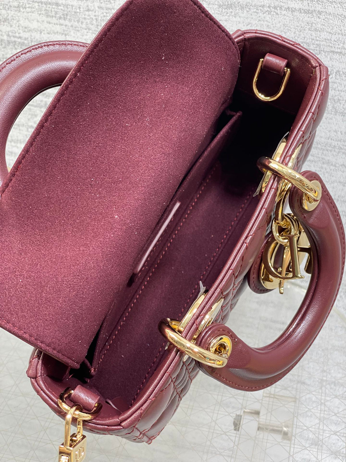 DIOR 25S SMALL LADY D‑JOY BAG 19 IN BURGUNDY CANNAGE CALFSKIN GOLD HARDWARE