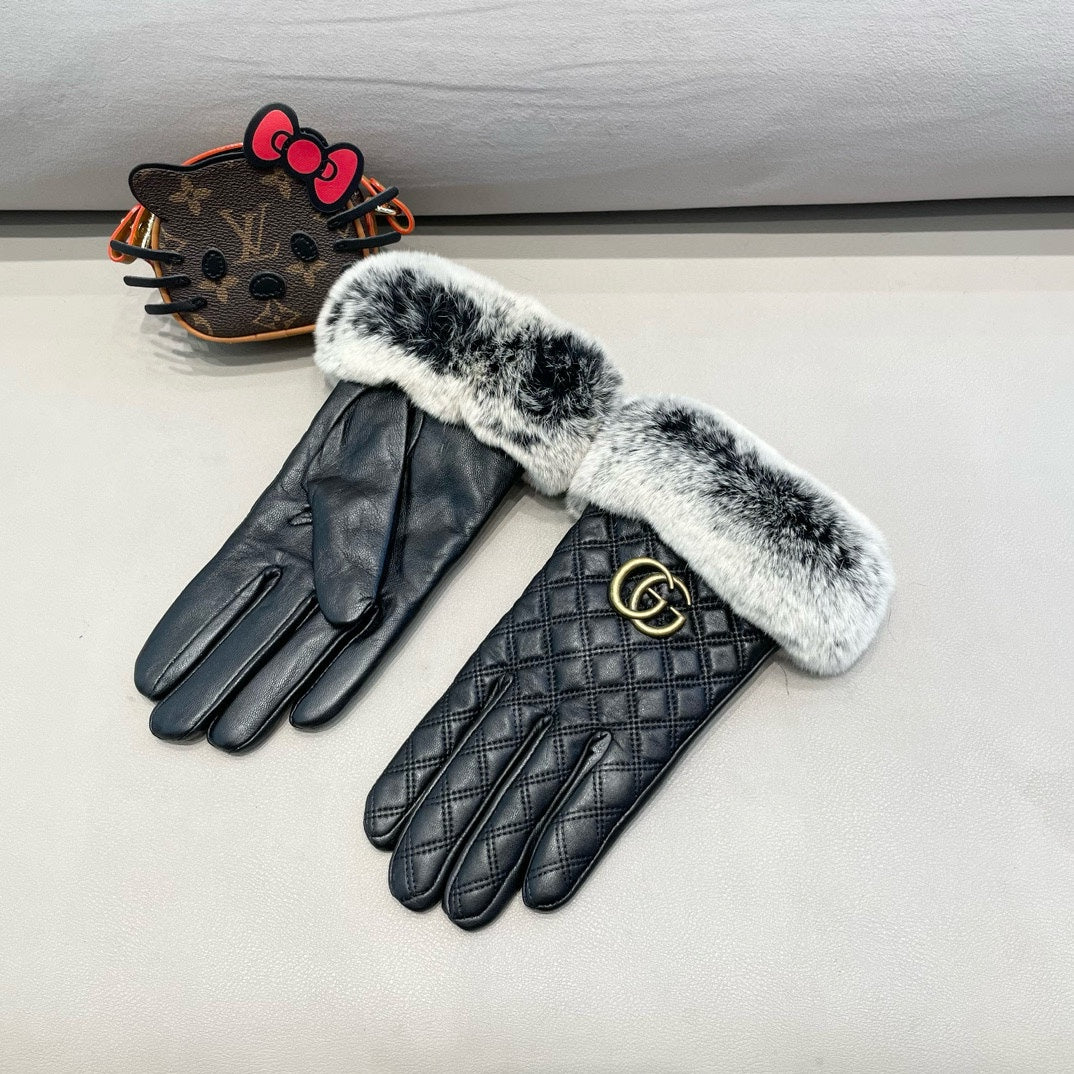 TOUCHSCREEN GLOVES IN BLACK RABBIT FUR AND LAMBSKIN 444433