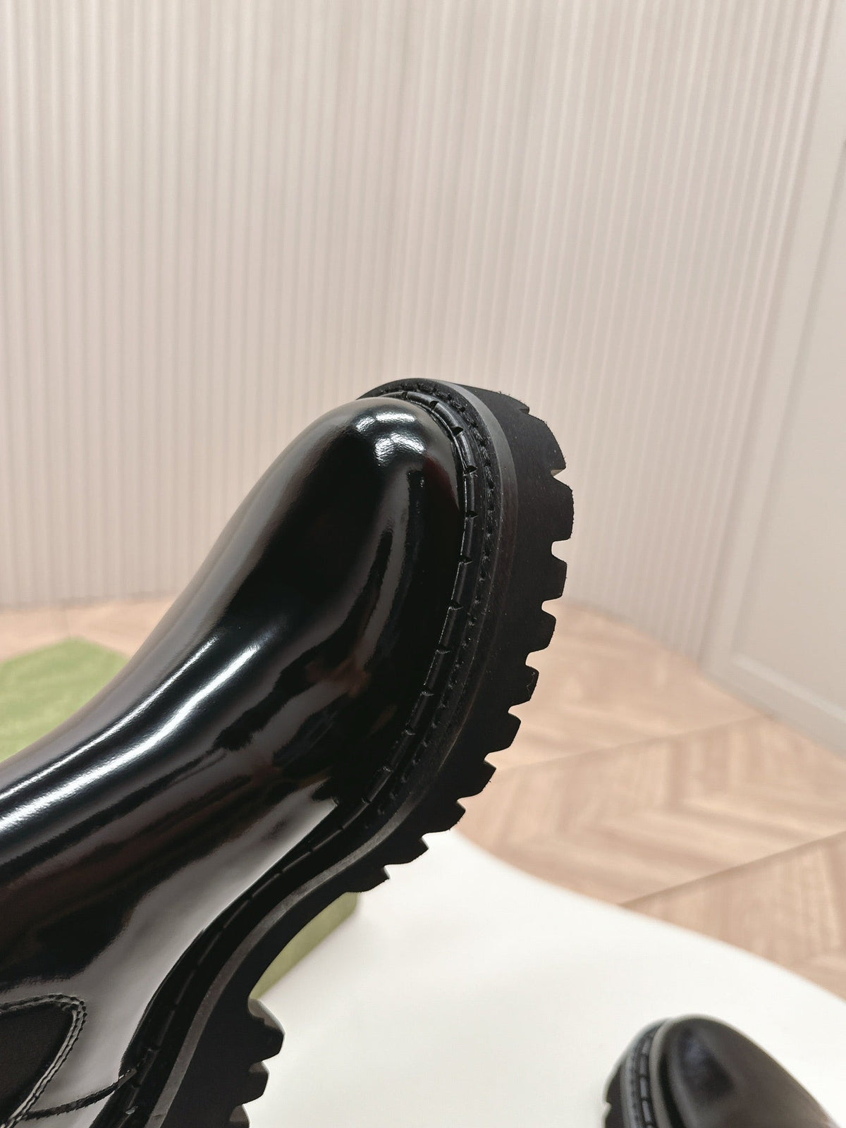 GG CLASSIC MARTIN BOOTS IN BLACK PATENT LEATHER