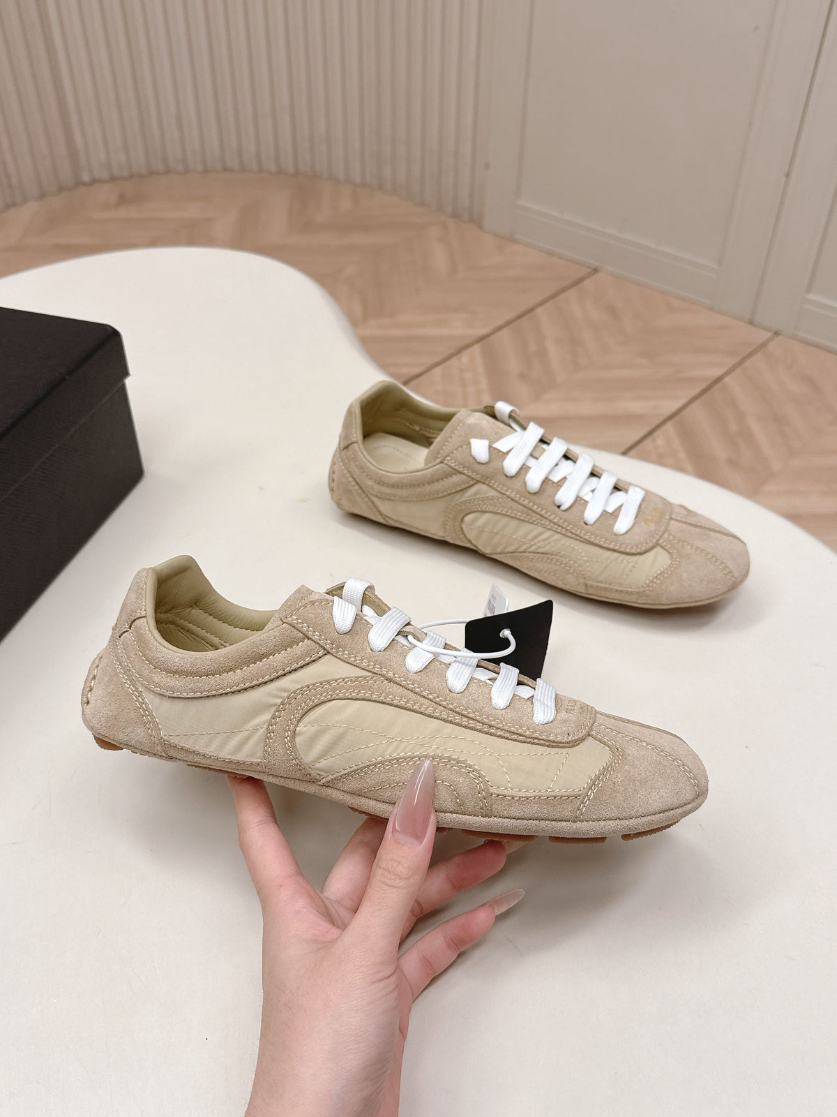 PRADA 26S SNEAKERS IN LIGHT BROWN QUILTED NYLON AND SUEDE