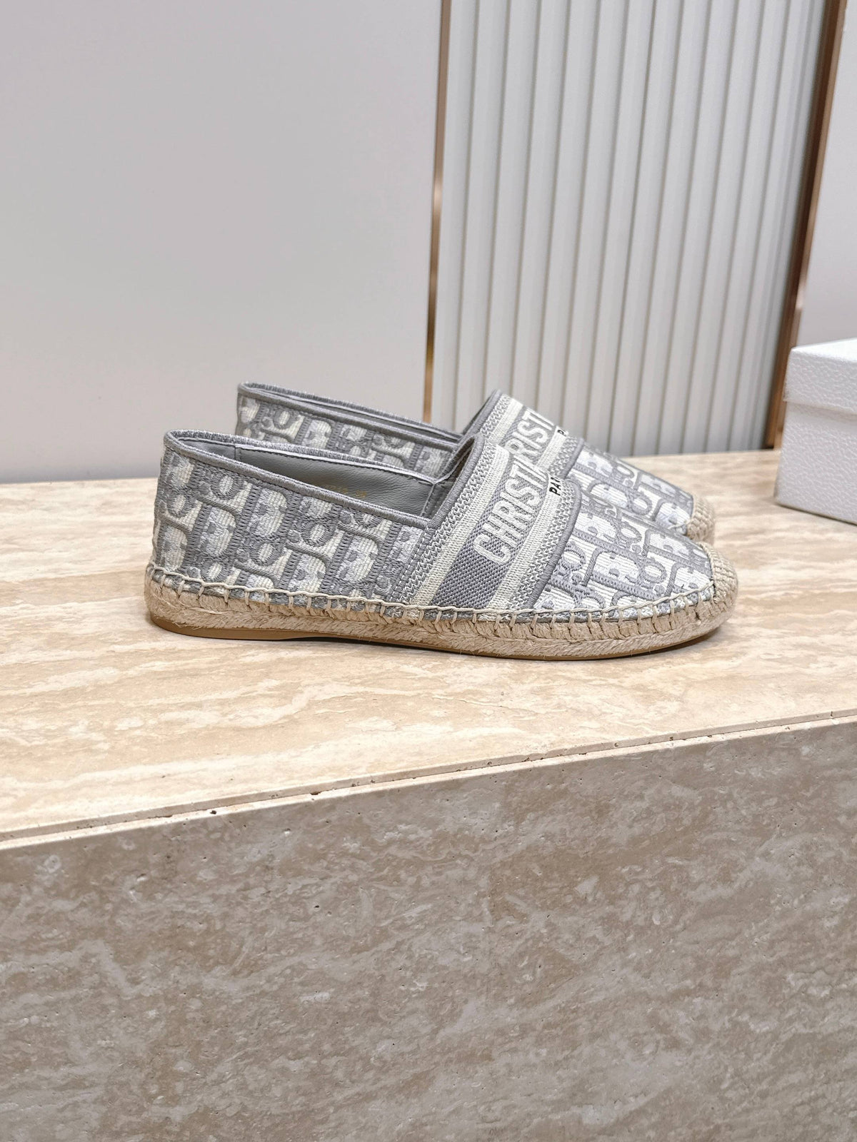 DIOR 26S GRANVILLE ESPADRILLE IN LIGHT GREY DIOR OBLIQUE EMBROIDERED COTTON