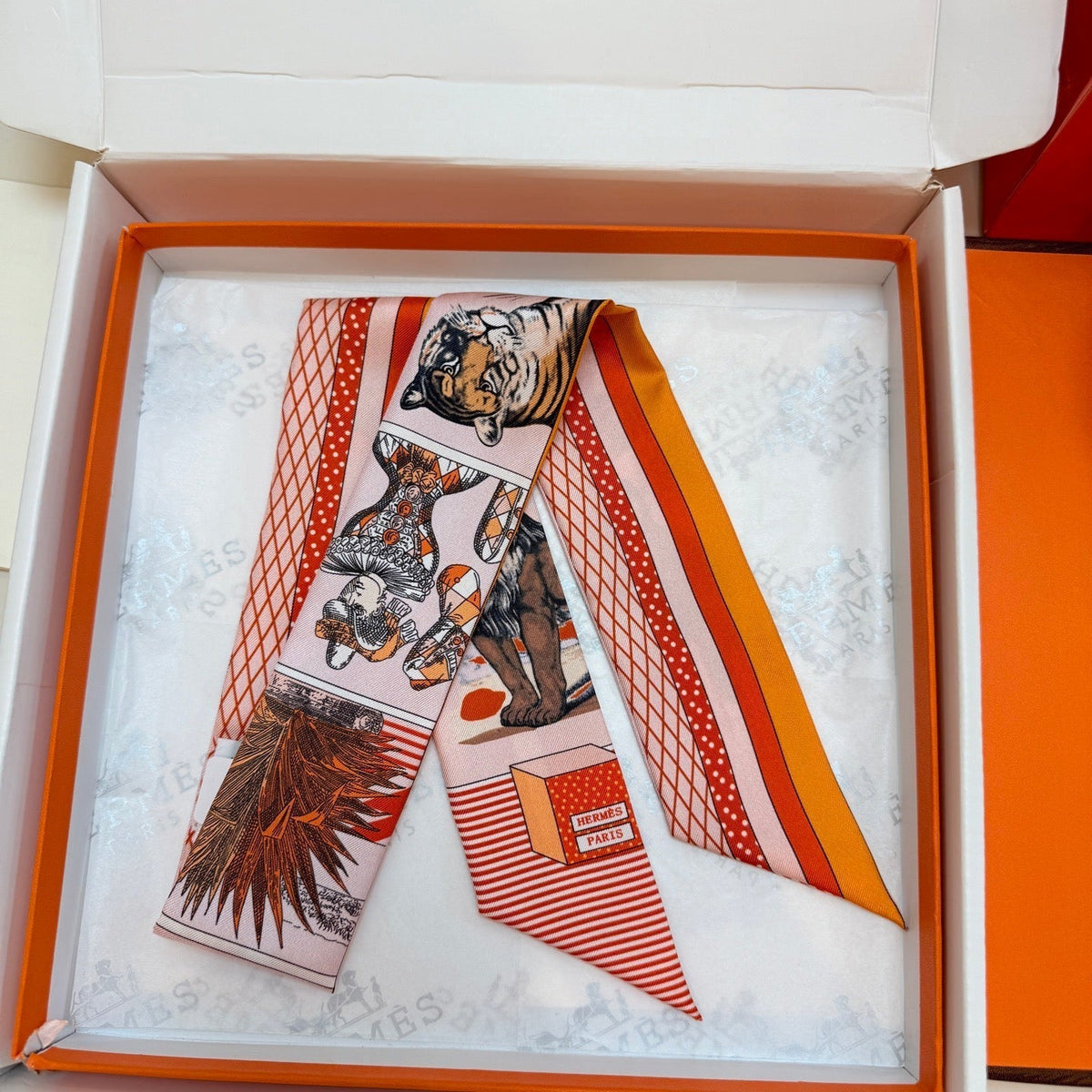 HERMES 26S TWILLY SCARF 86 IN SILK 492617
