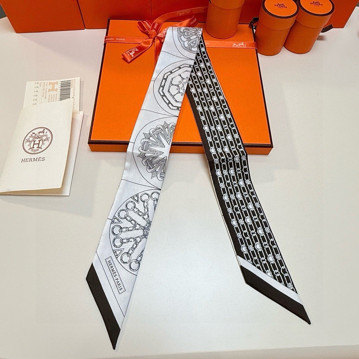 HERMES 26S TWILLY SCARF 86 IN SILK 492641