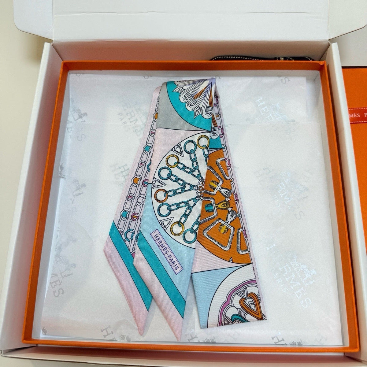 HERMES 26S TWILLY SCARF 86 IN SILK 492643