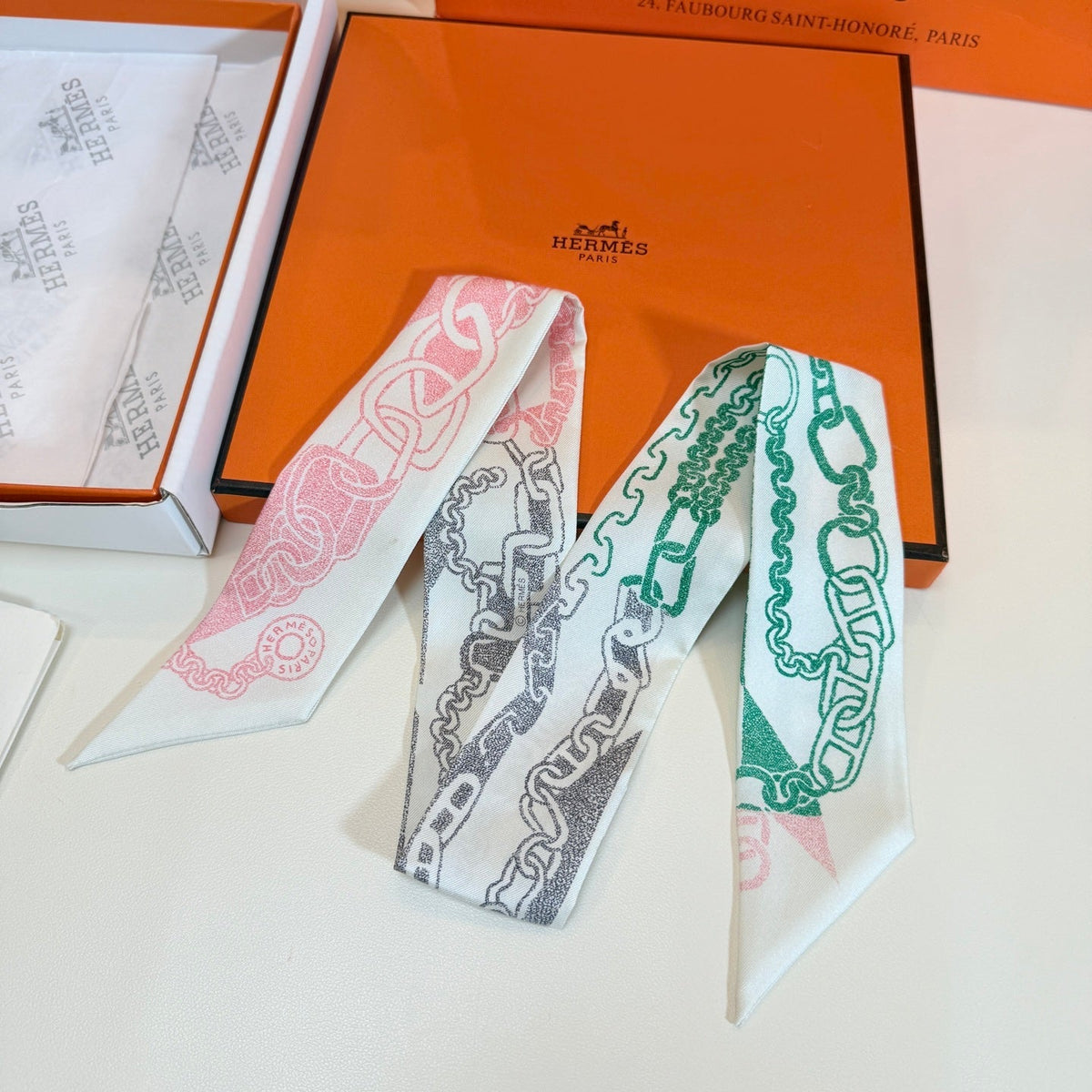 HERMES 26S TWILLY SCARF 86 IN SILK 492629