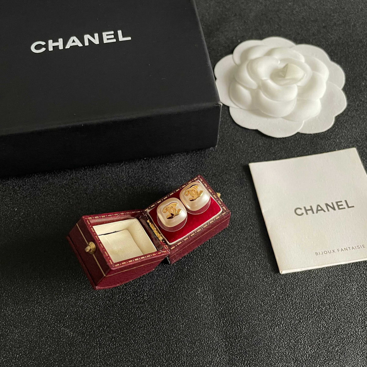 CHANEL 26S DOUBLE C LOGO PEARL WHITE ENAMEL SQUARE STUD EARRINGS IN GOLD METAL 631035