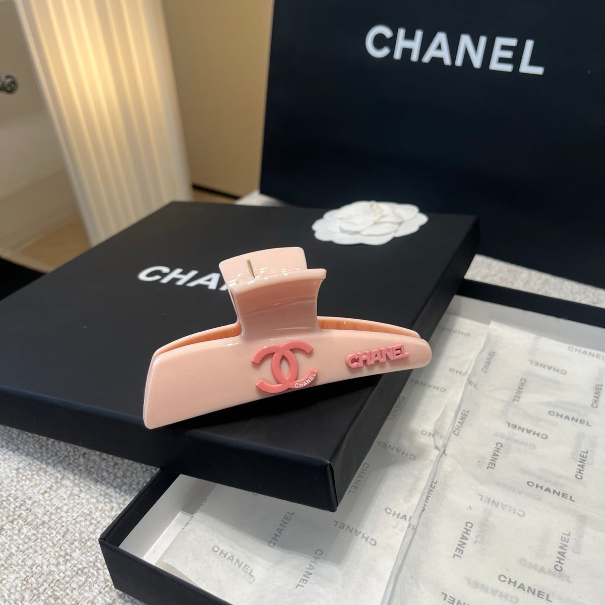 CHANEL 26S HAIR CLIP IN LIGHT PINK ACETATE 512126