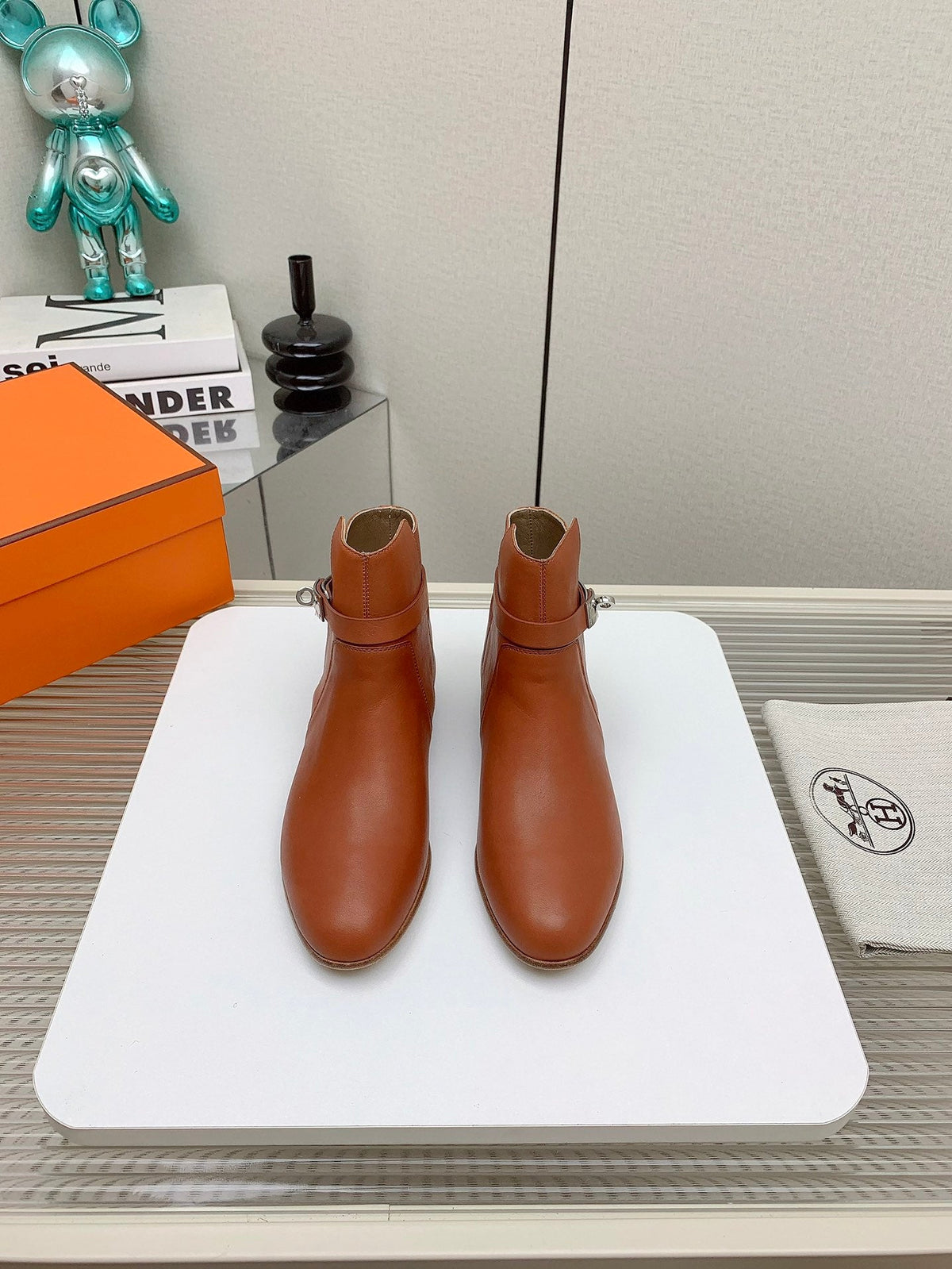 WOMEN'S NEO ANKLE BOOT IN ALLOY ORANGE CALFSKIN