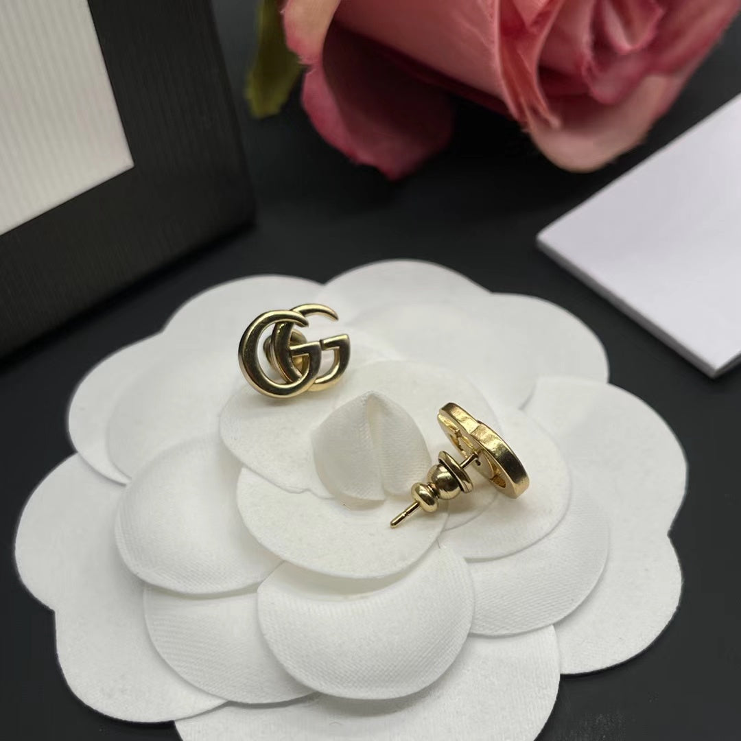 Mini Good Girl Earrings Stud mysite