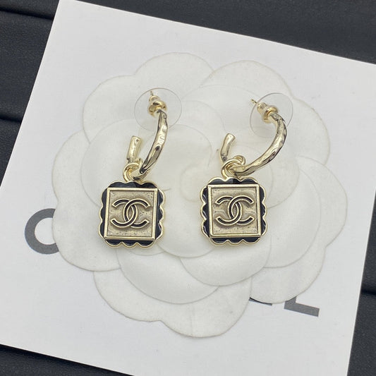Hook Coco Girl Earrings mysite
