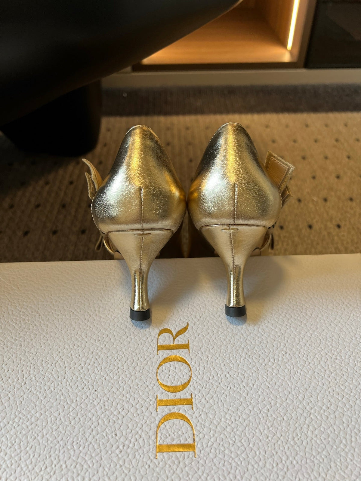 DIOR 26S POINTED-TOE PUMPS 65MM IN GOLD CALFSKIN WITH J'ADIOR BOW